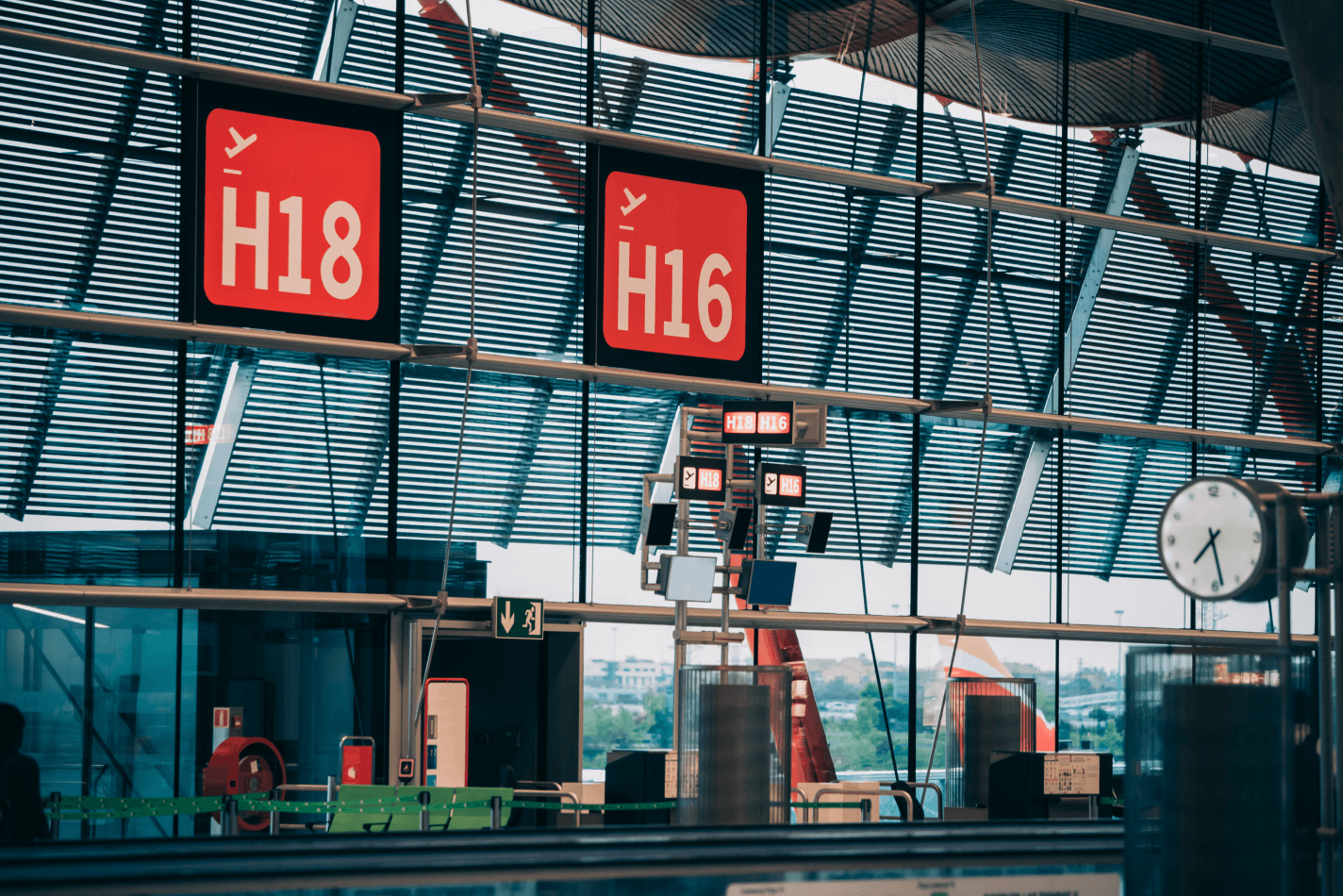 airport-terminal-gate-number 1